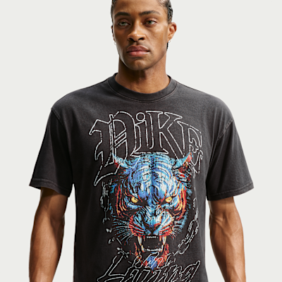 Nike Men's T-Shirt. Nike.com